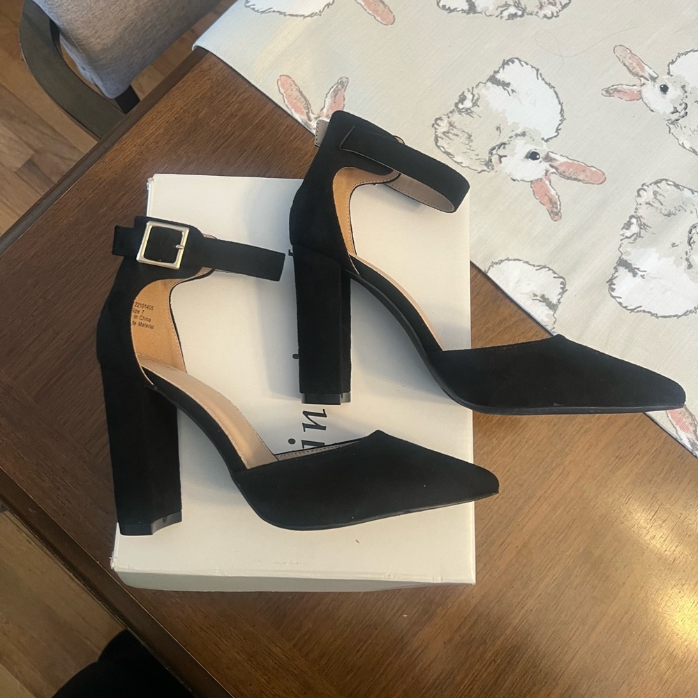 Formal Black Ankle Strap Pointed Toe Heels